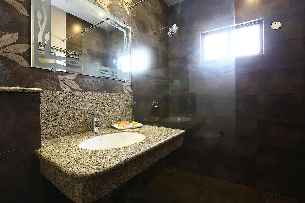 Fabhotel Chandigarh Airport Zirakpur